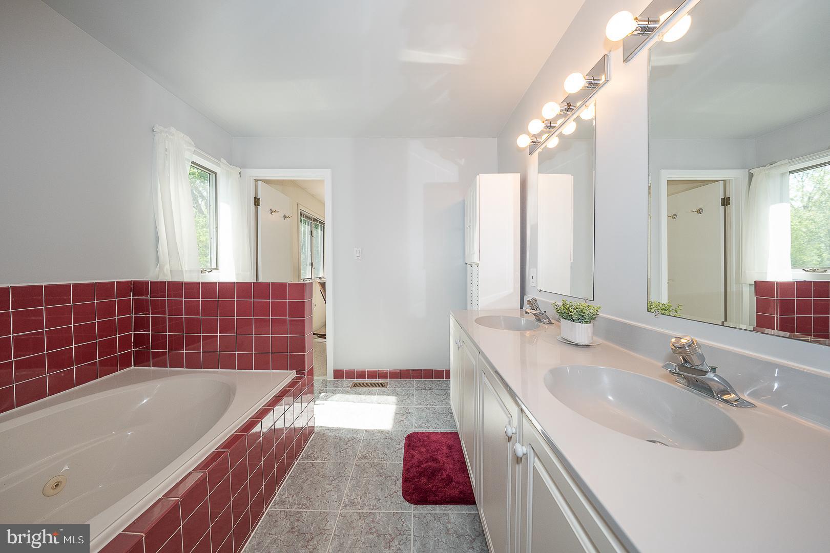 CONSHOHOCKEN - Residential