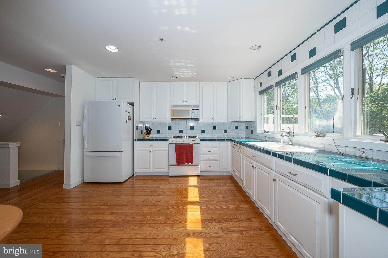 CONSHOHOCKEN - Residential