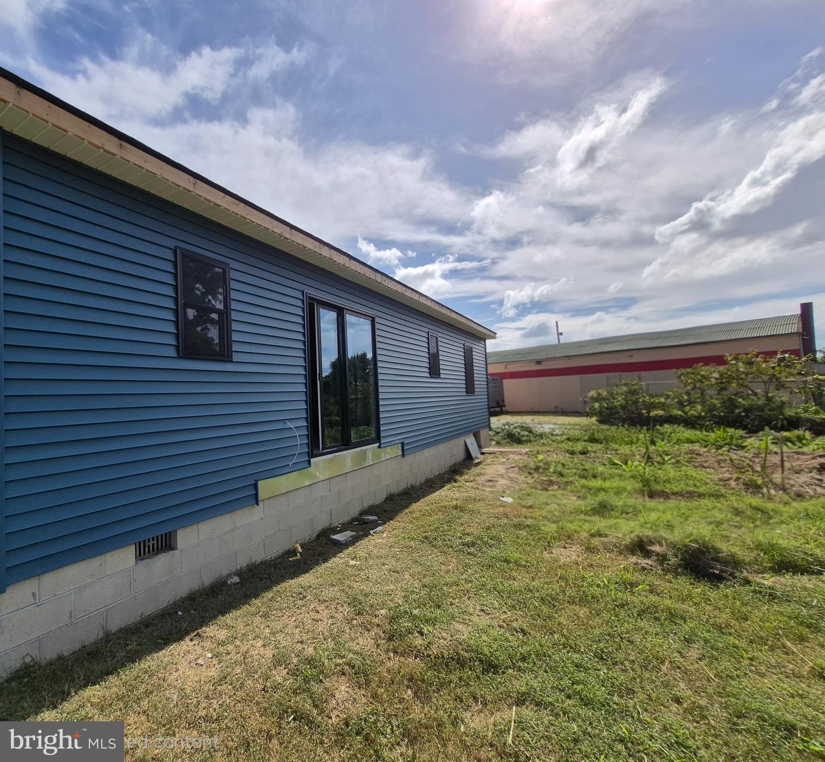 11484 SOMERSET AVENUE