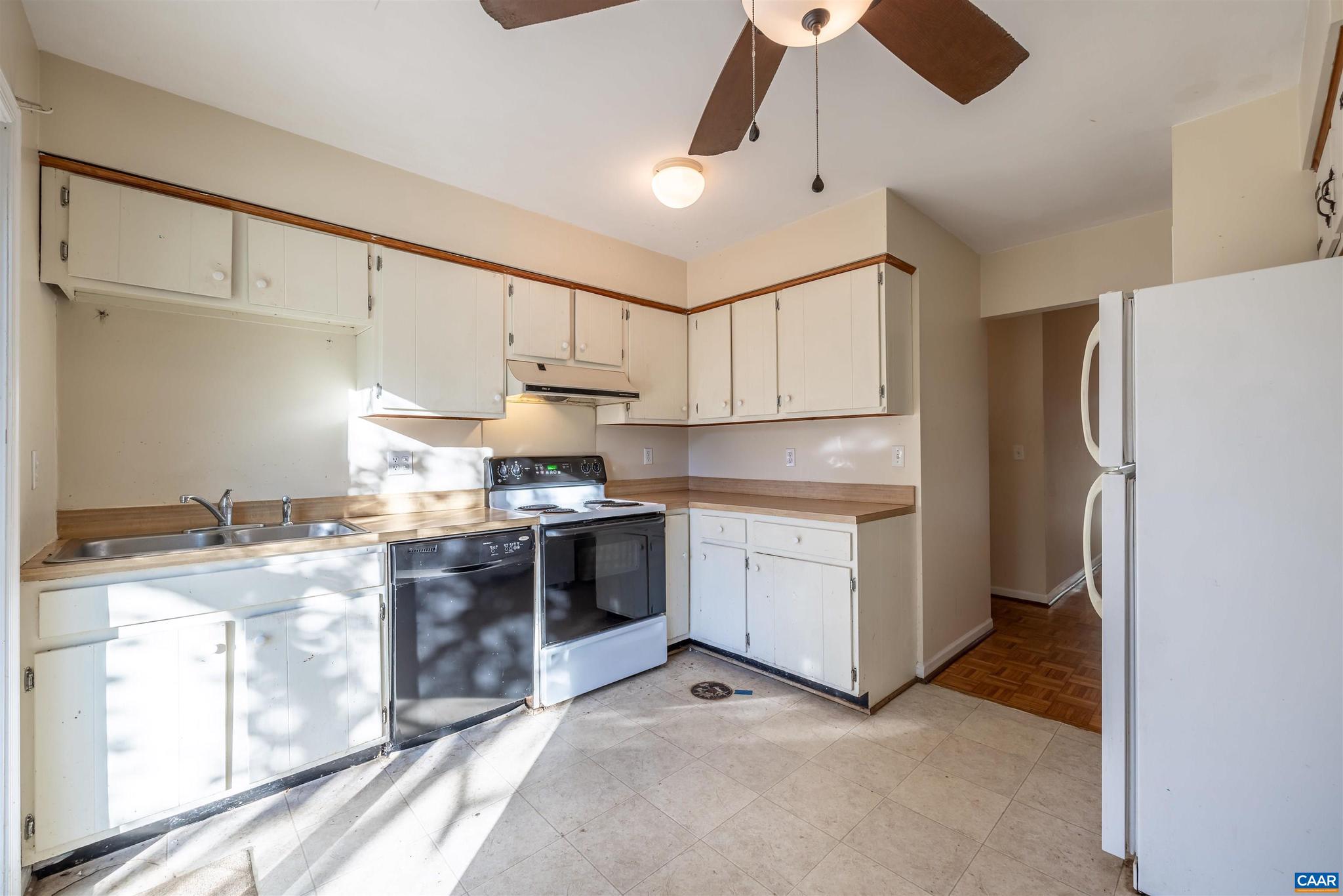 HOLLYMEAD - Residential