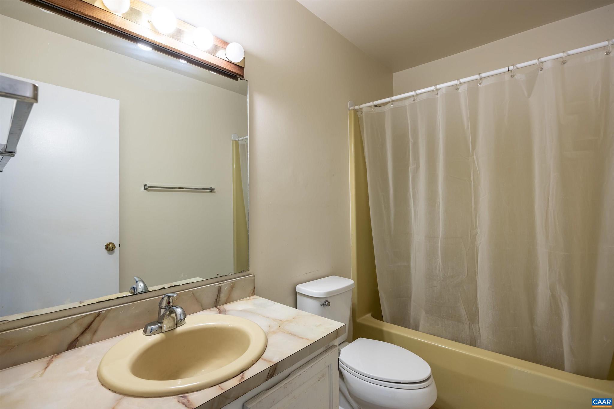 HOLLYMEAD - Residential