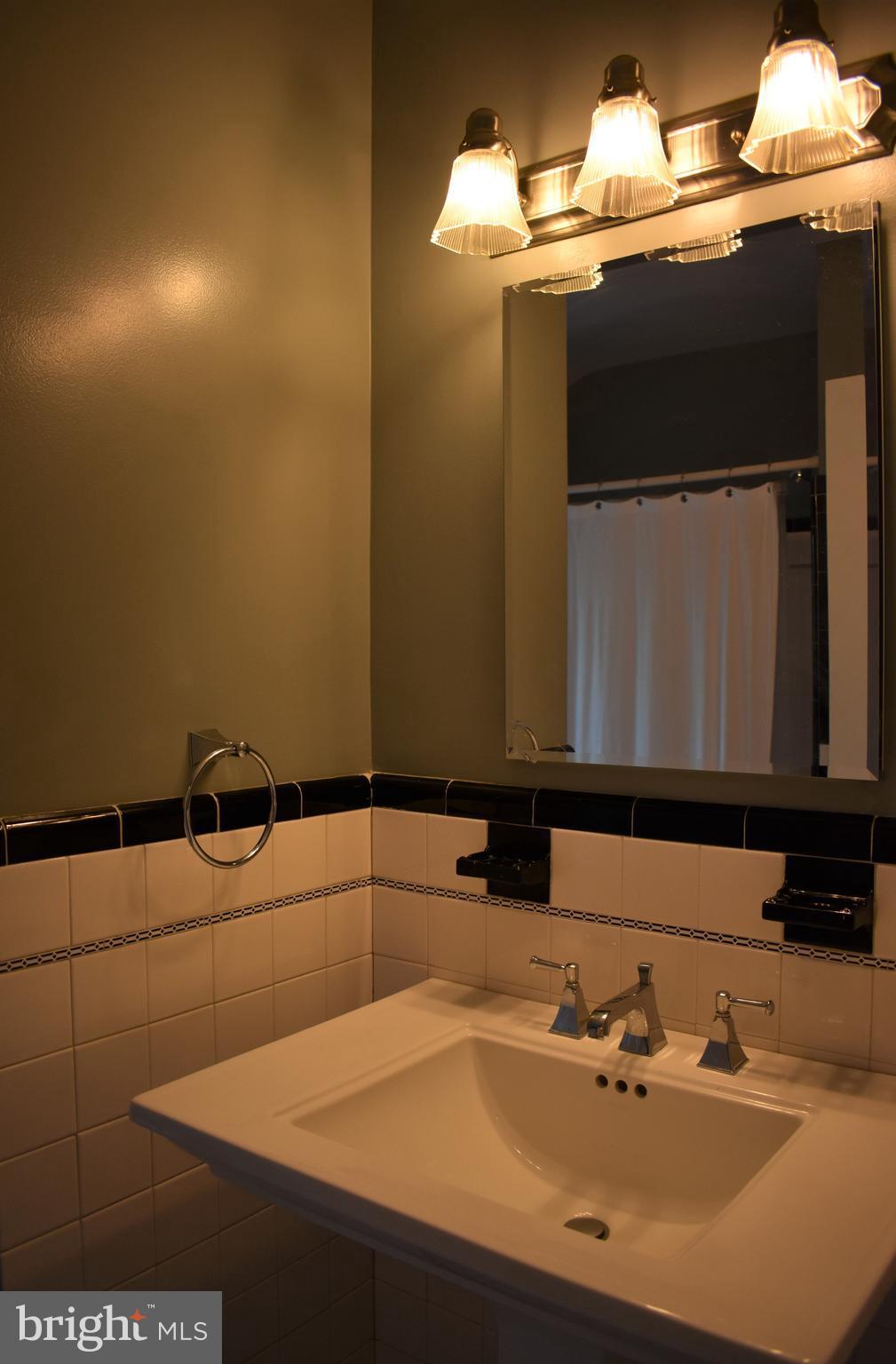 ROCK CREEK FOREST - Residential Lease