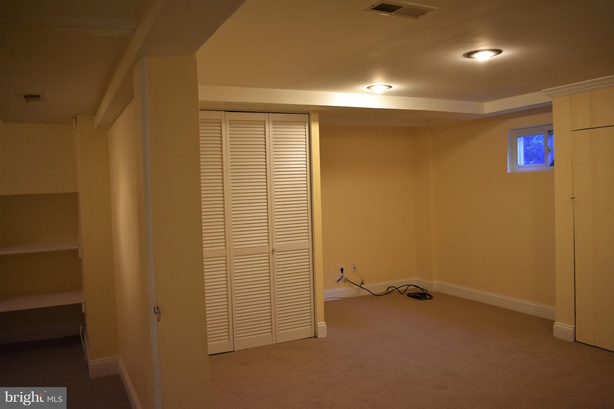 ROCK CREEK FOREST - Residential Lease