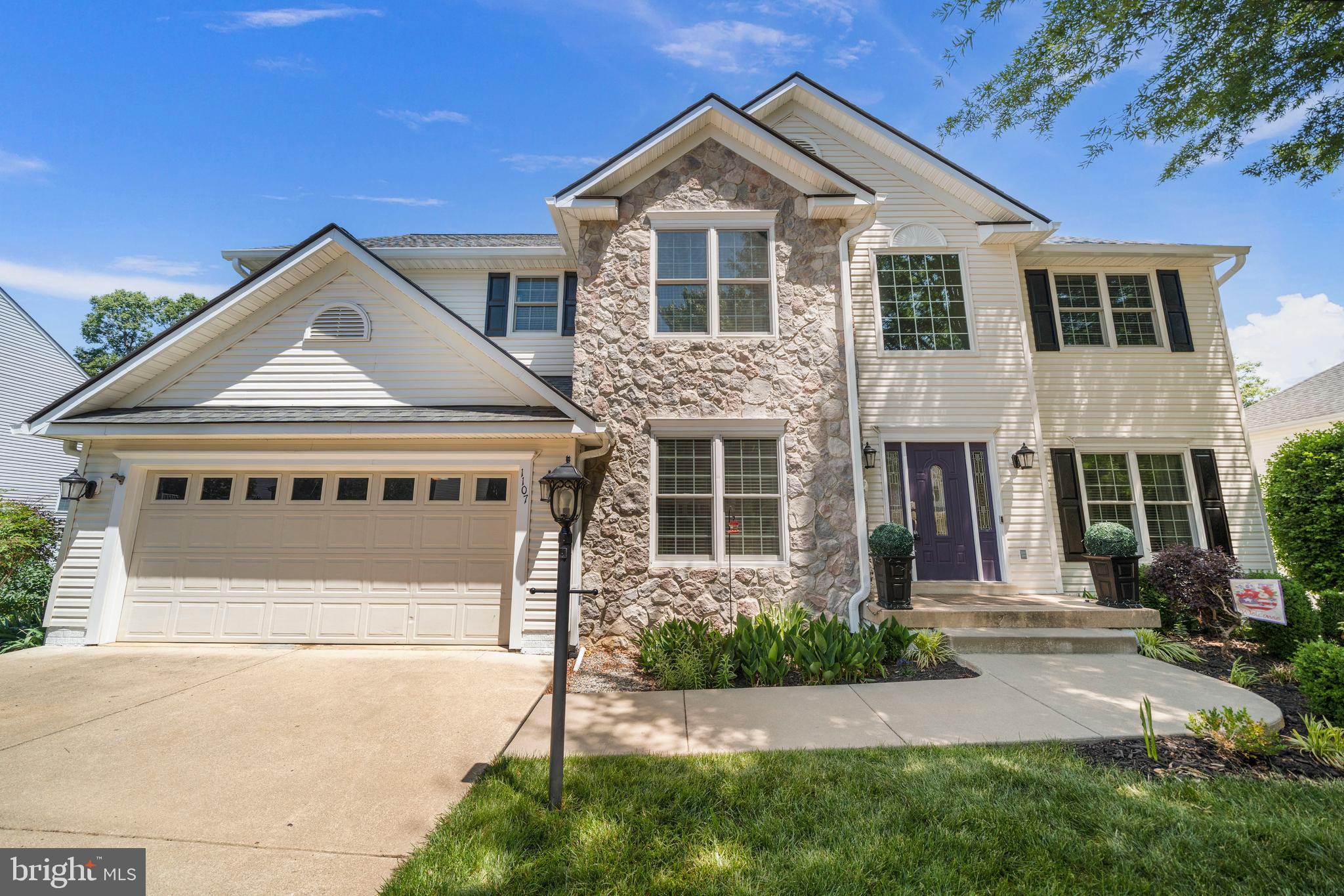 1107 CENTURY OAK DRIVE