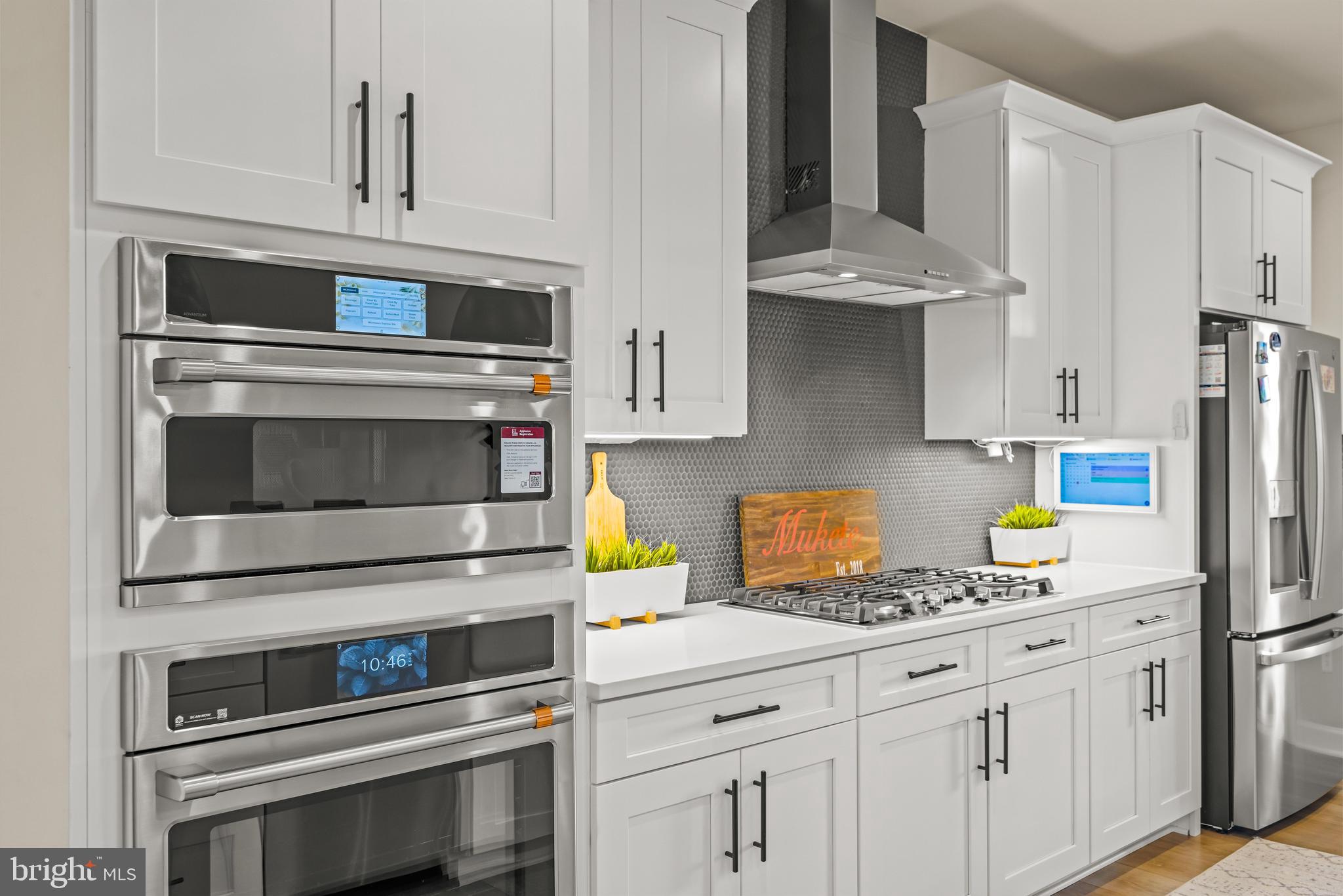 HUNT VALLEY - Residential Lease