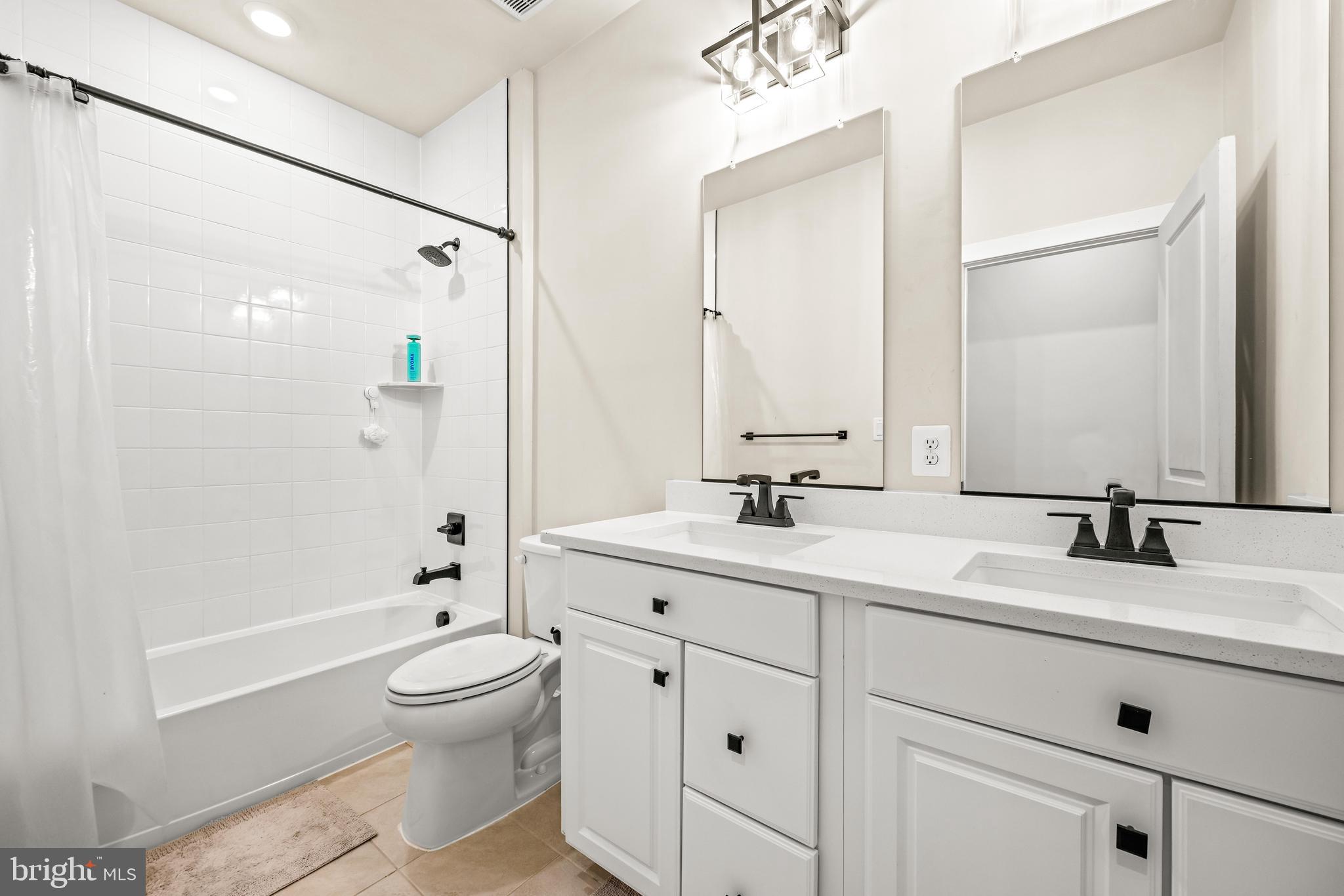 HUNT VALLEY - Residential Lease