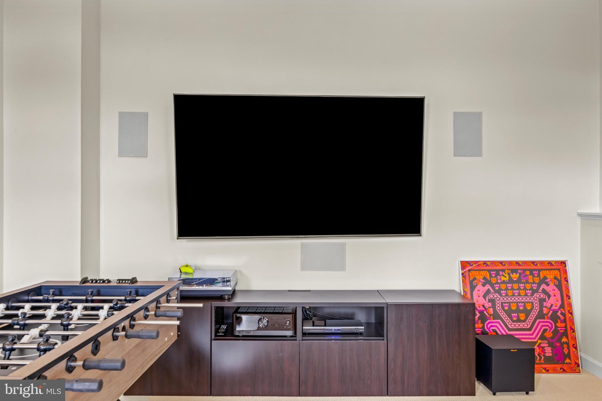 HUNT VALLEY - Residential Lease