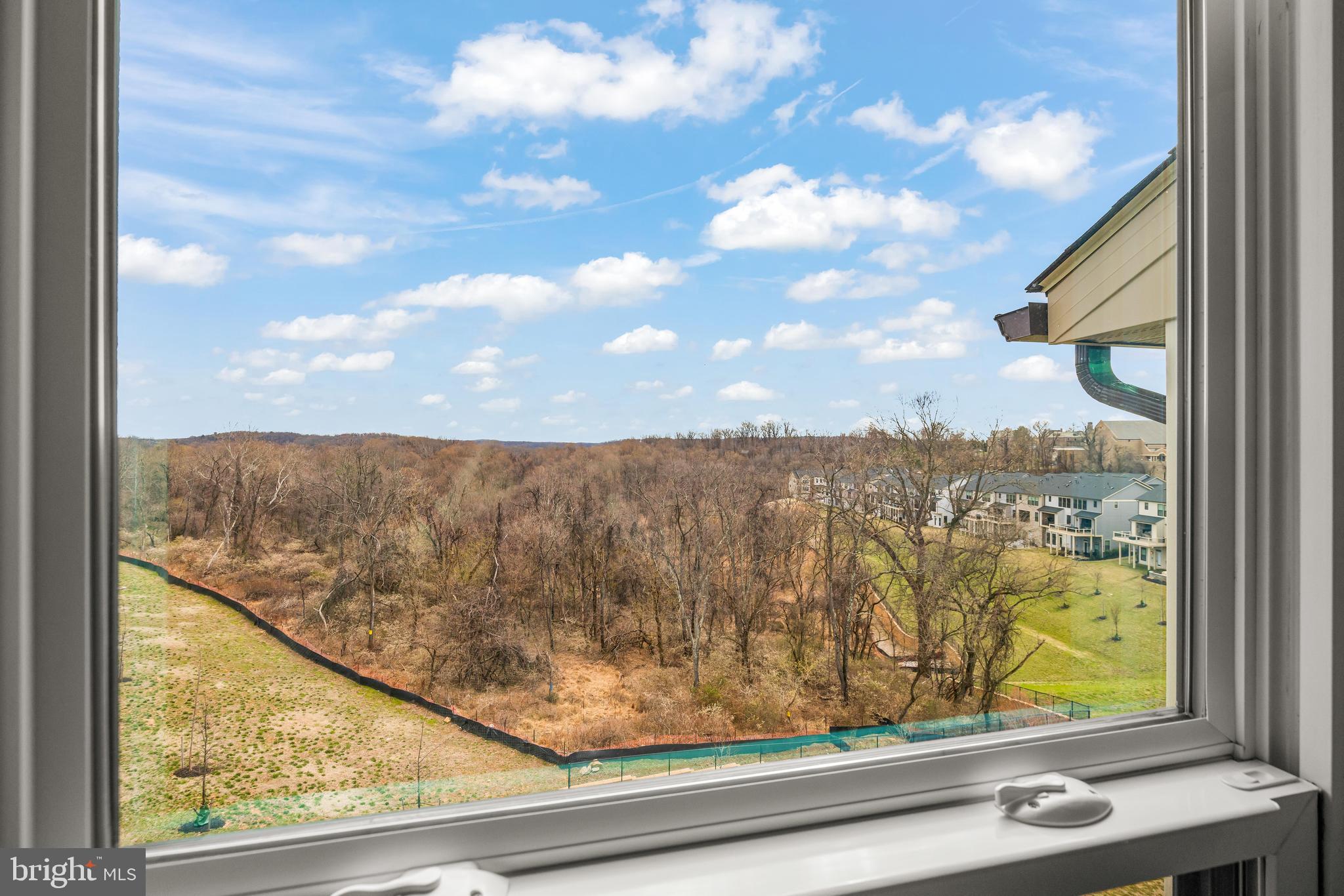 HUNT VALLEY - Residential Lease