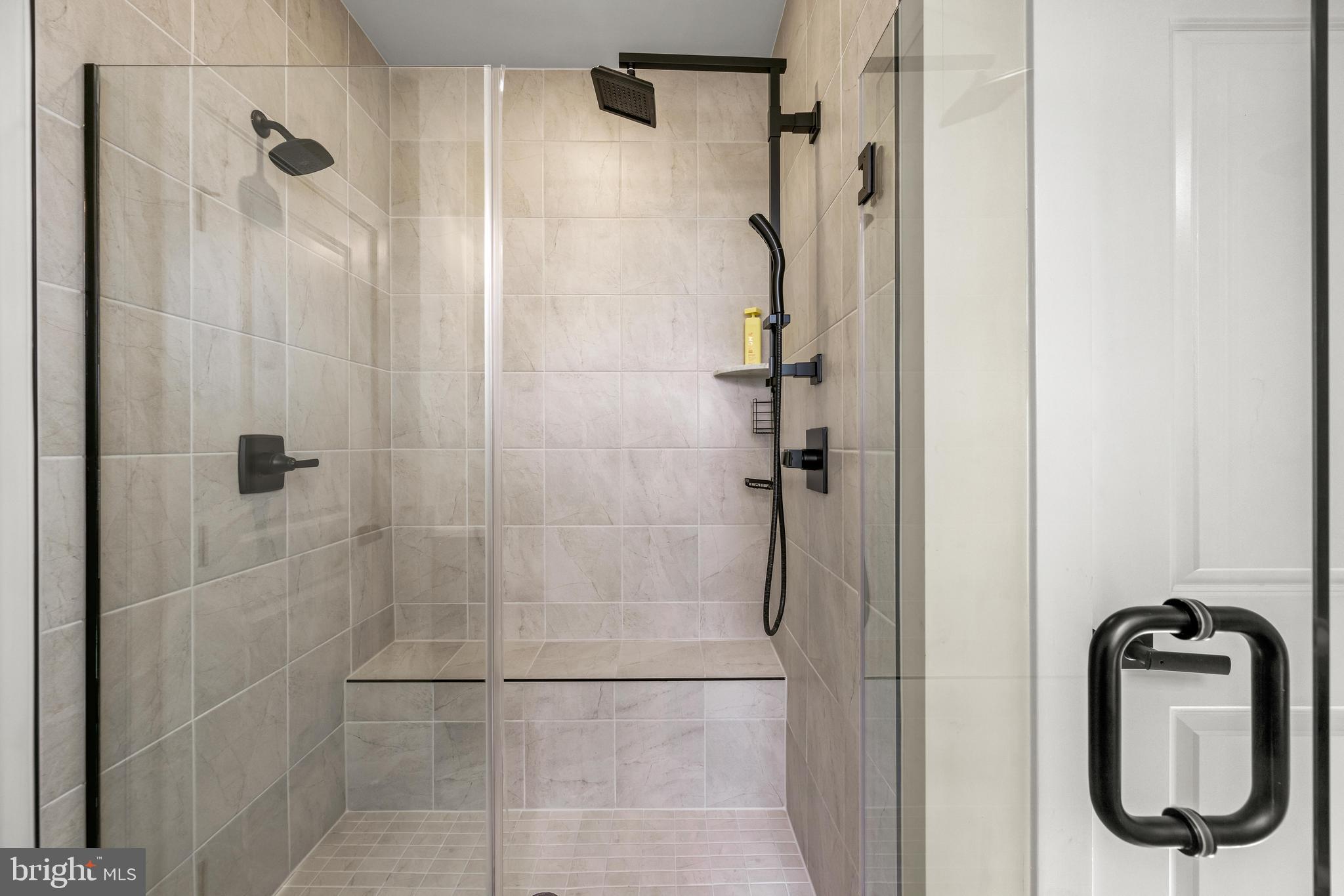 HUNT VALLEY - Residential Lease