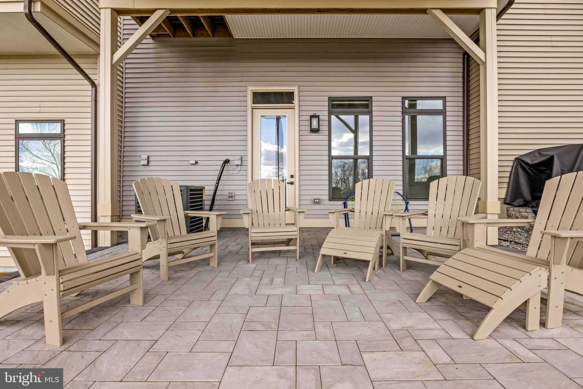 HUNT VALLEY - Residential Lease