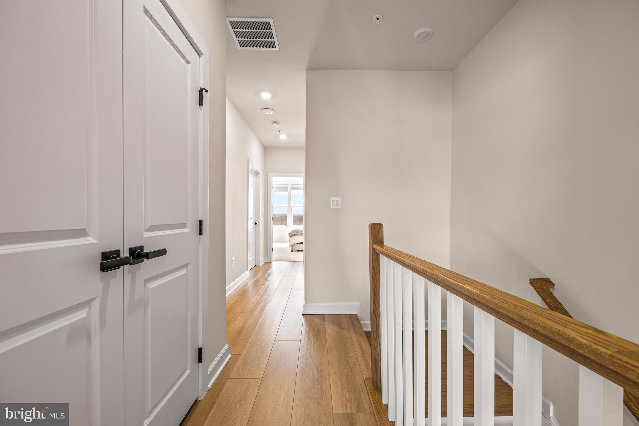 HUNT VALLEY - Residential Lease