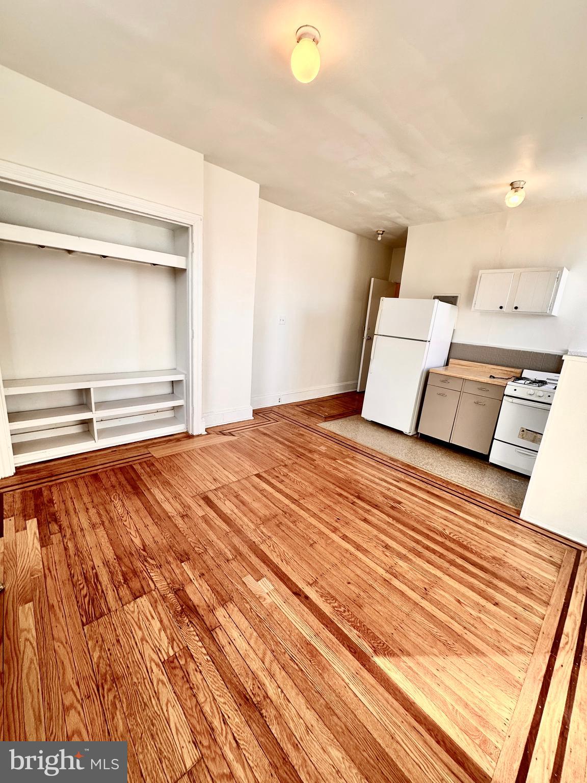 1808 W TIOGA STREET 3R