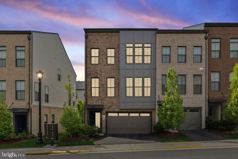 42293 BELGRAVE GARDENS TERRACE BRAMBLETON VA 20148