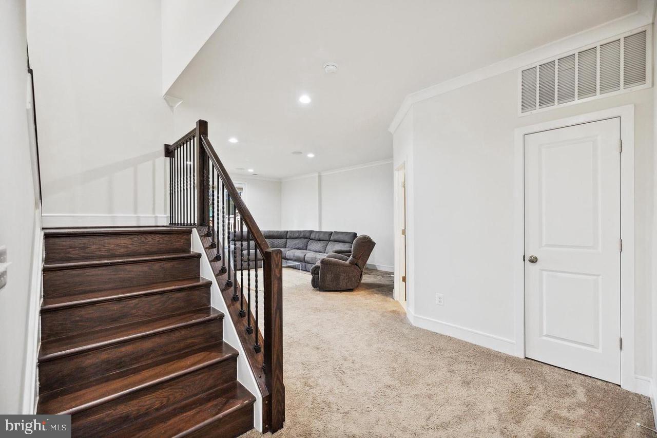 BRAMBLETON - Residential Lease