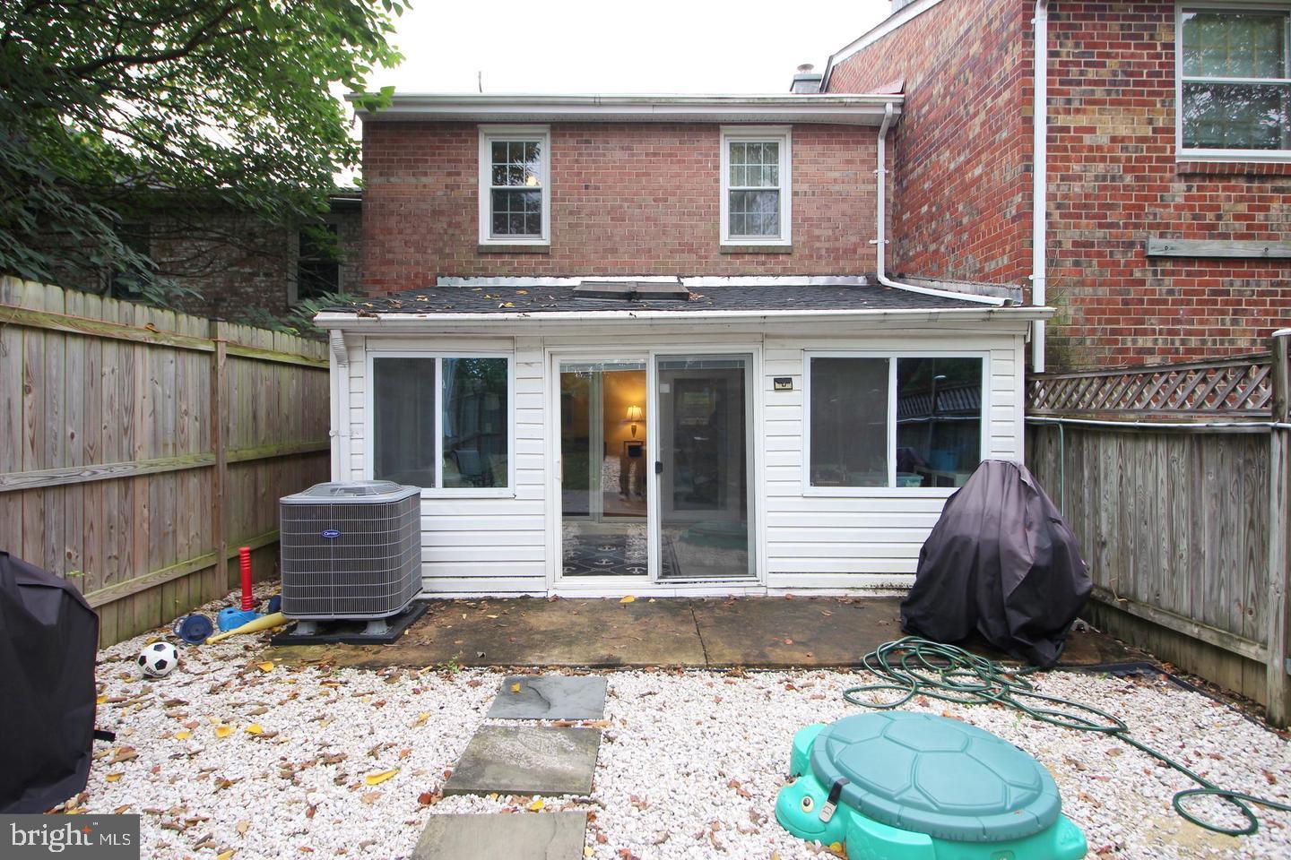 WESTRIDGE OF ALEXANDRIA - Residential Lease