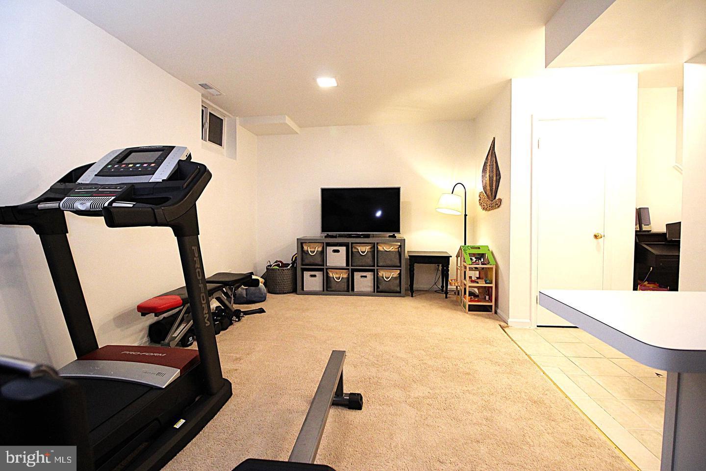 WESTRIDGE OF ALEXANDRIA - Residential Lease