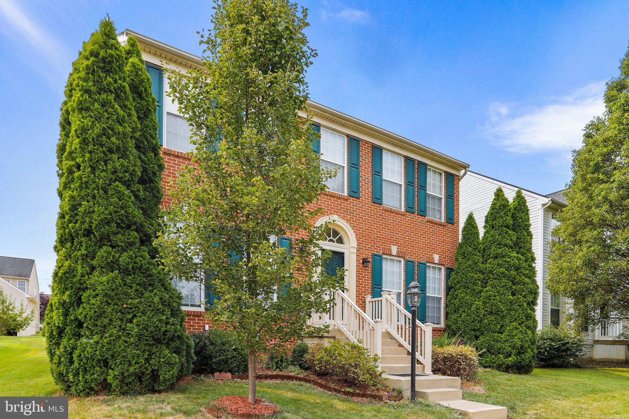 LAKELAND PLACE - Residential Lease