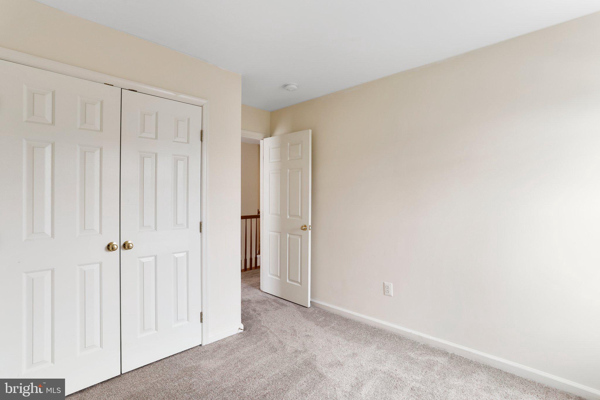 LAKELAND PLACE - Residential Lease