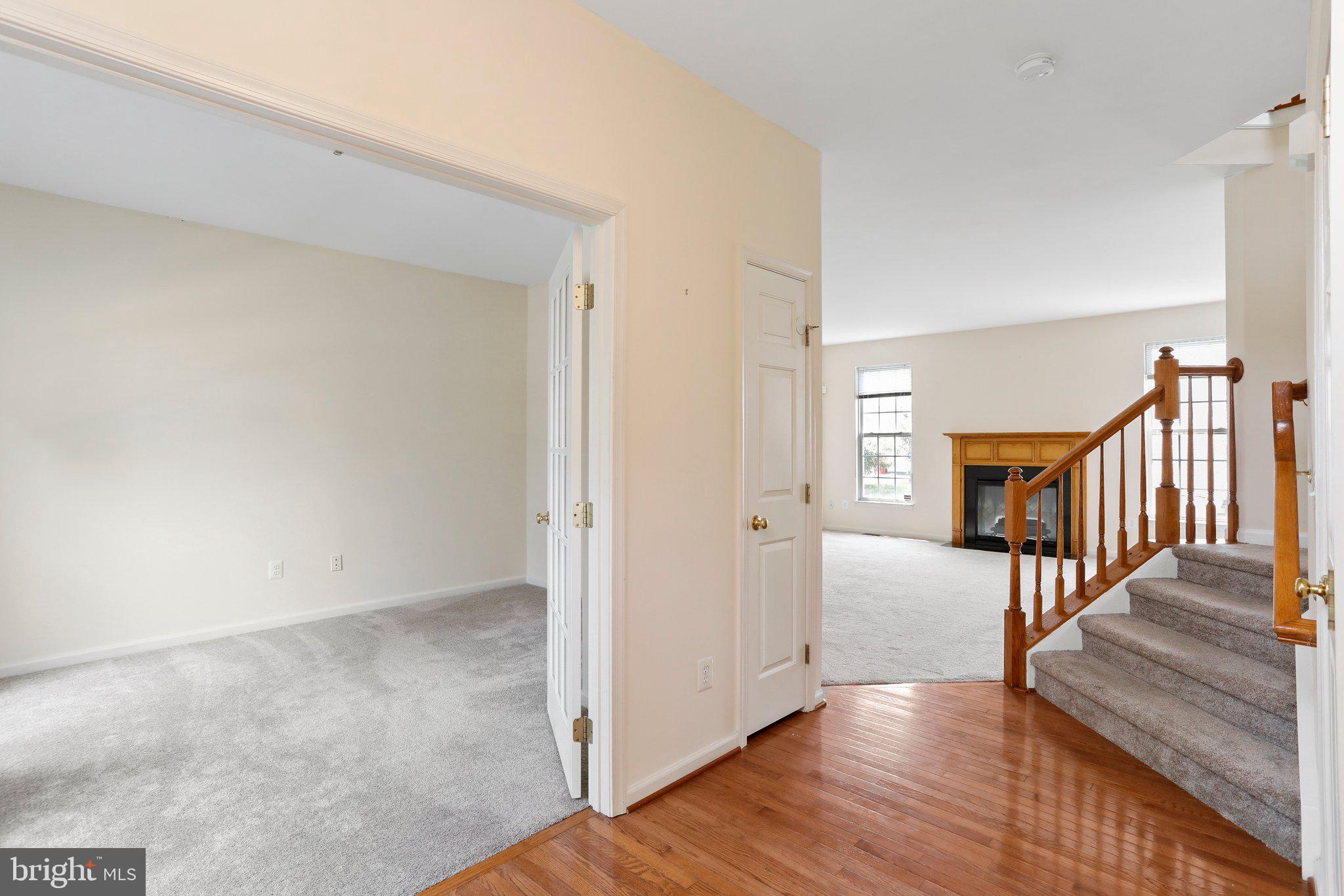 LAKELAND PLACE - Residential Lease