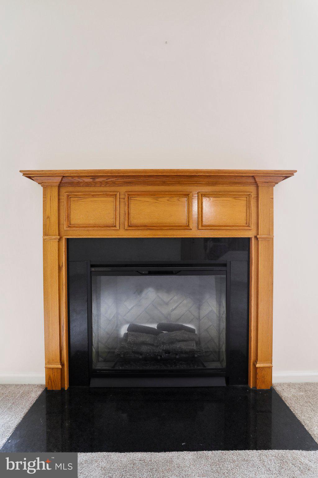 LAKELAND PLACE - Residential Lease