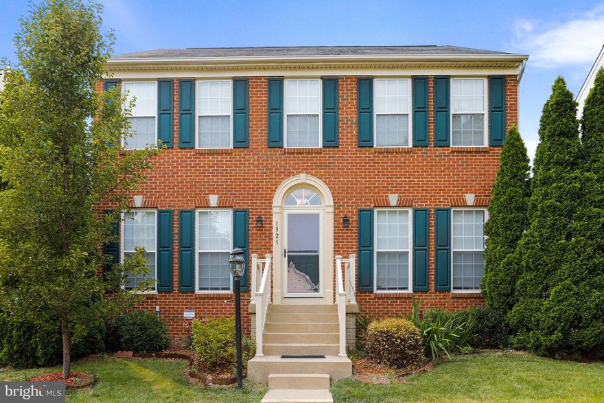 FOR RENT:  This lovely home in Fairfax Crossing offers 4 upper level bedrooms, 3 full baths, one half bath, a separate office, formal dining room, eat in kitchen, large family room with fireplace, finished basement with full bath, deck off kitchen, and detached 2 car garage.  The home has been very well maintained. Super close to all amenities, schools, shopping.  Applicant(s) must be able to pass credit/background check. No smoking, no pets.