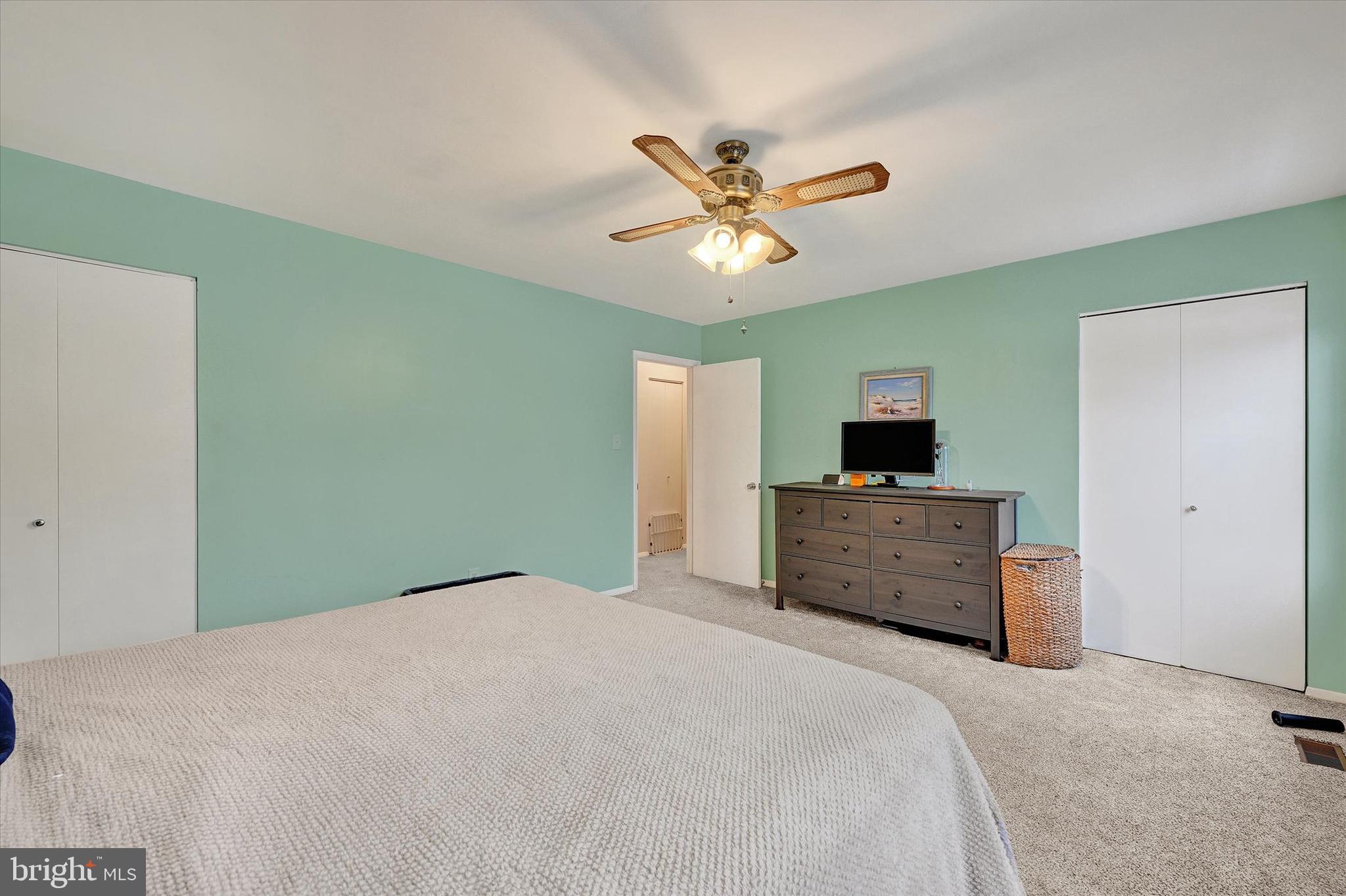 CHIPPENDALE - Residential