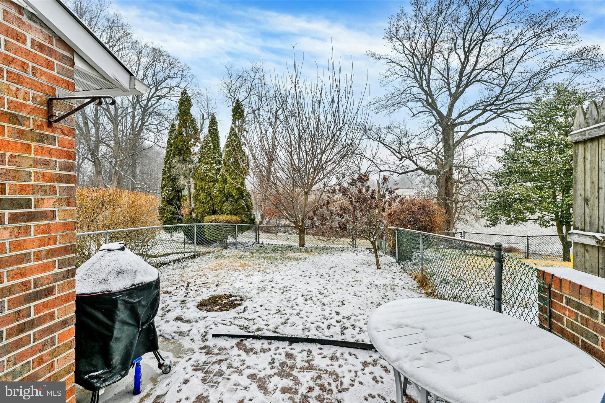 CHIPPENDALE - Residential