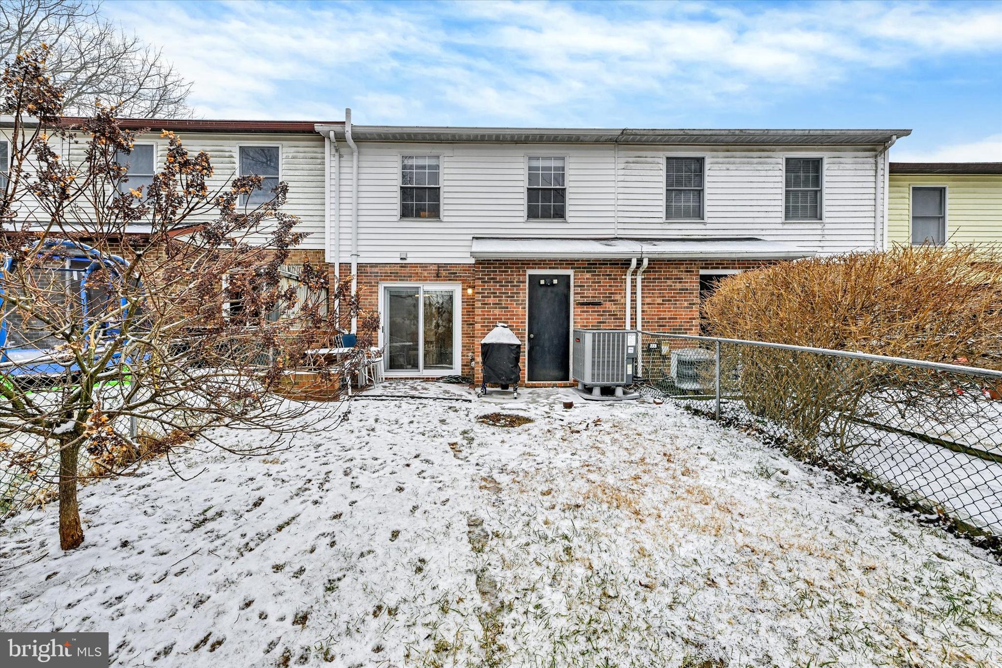 CHIPPENDALE - Residential