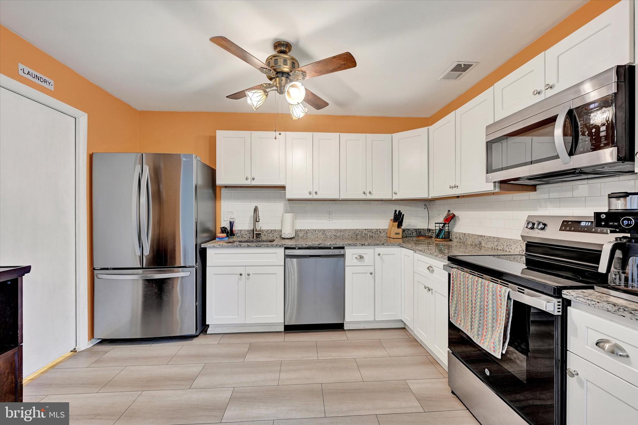 CHIPPENDALE - Residential