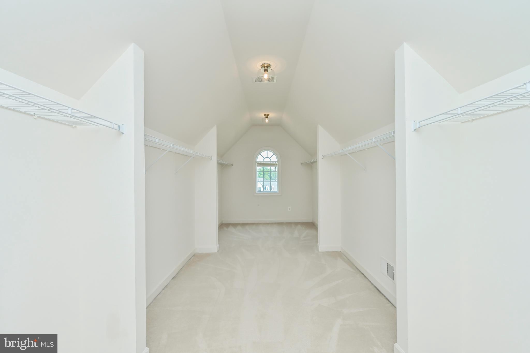 OCCOQUAN OVERLOOK - Residential