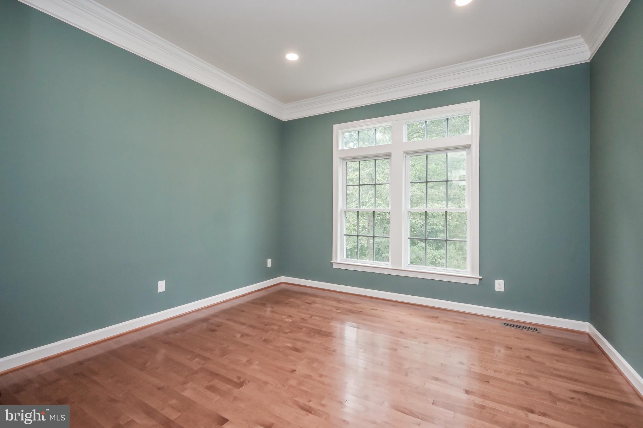 OCCOQUAN OVERLOOK - Residential