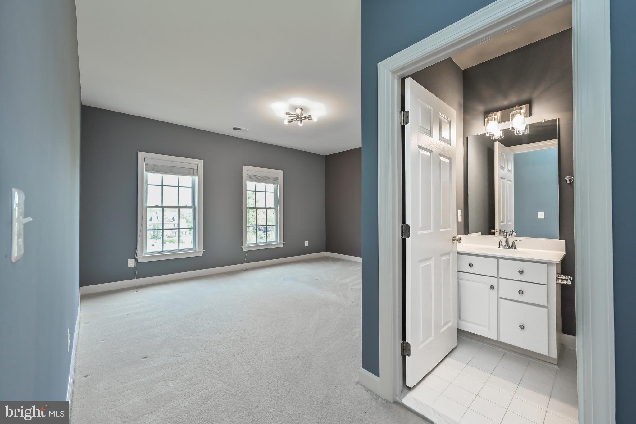 OCCOQUAN OVERLOOK - Residential