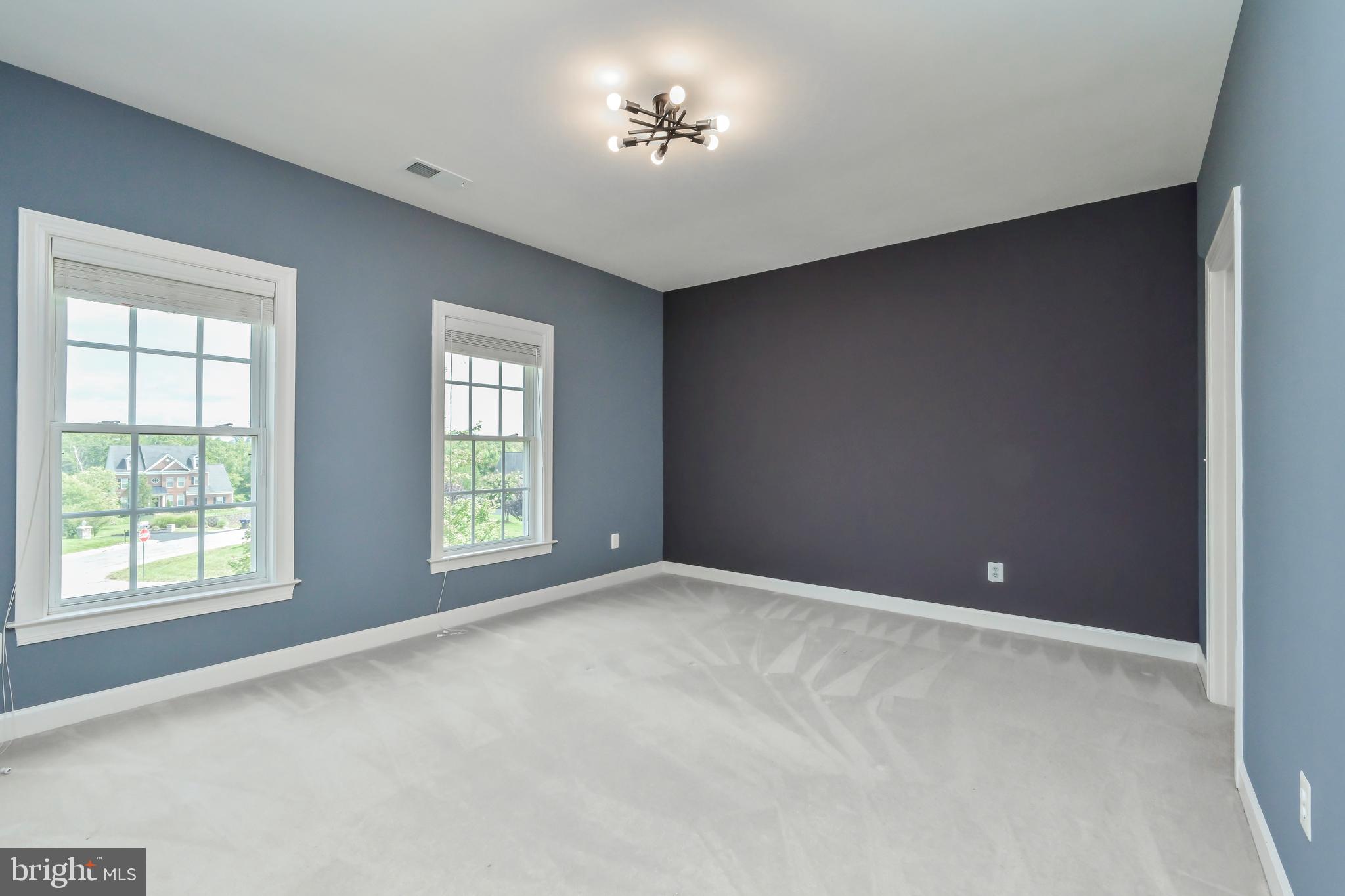 OCCOQUAN OVERLOOK - Residential