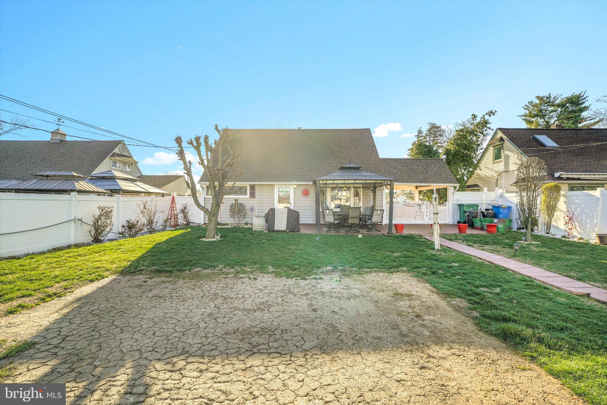 HOLLY HILL - Residential