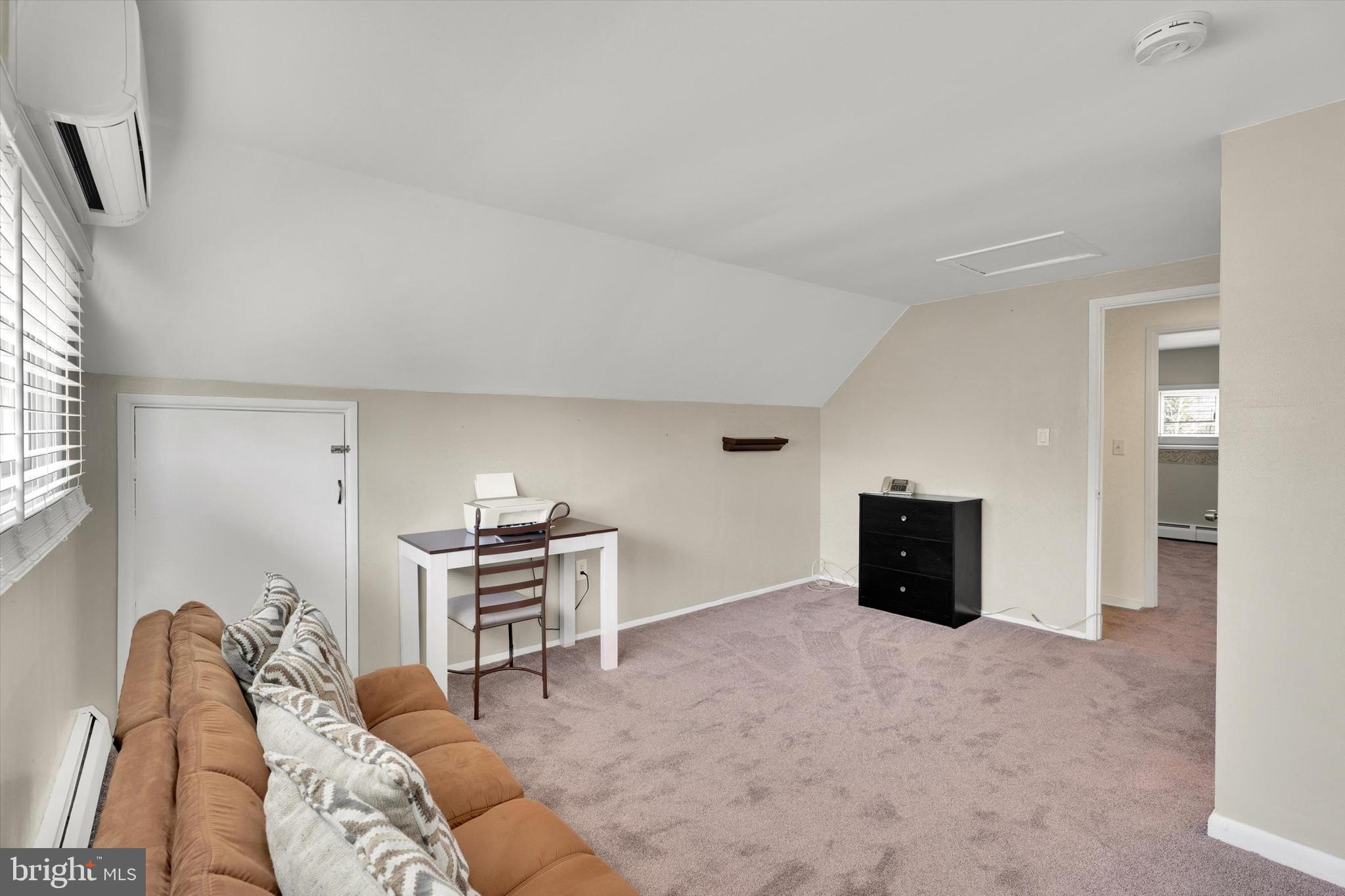 HOLLY HILL - Residential