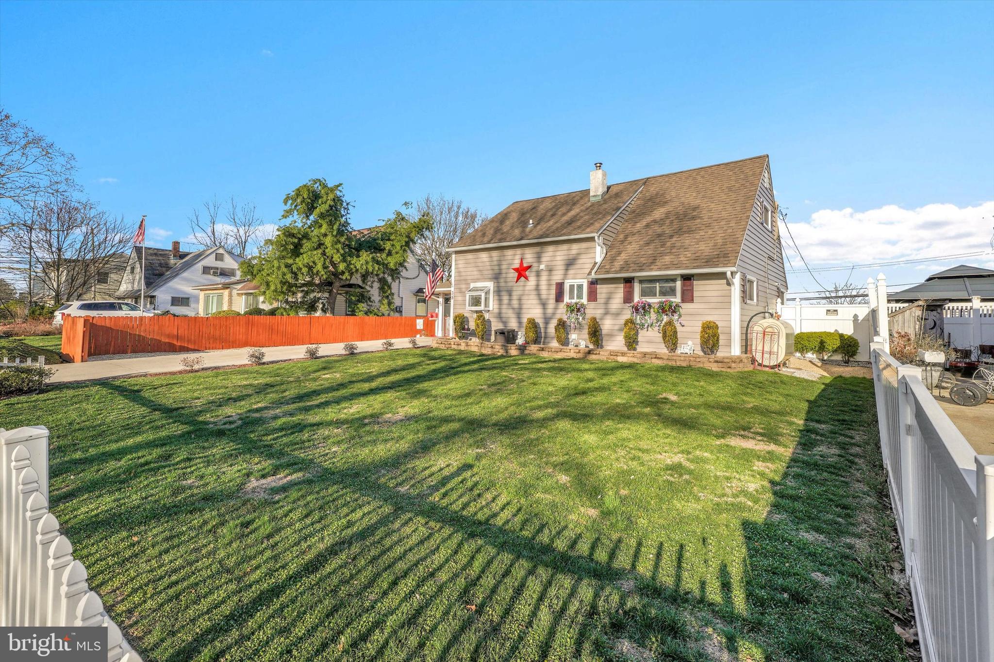 HOLLY HILL - Residential