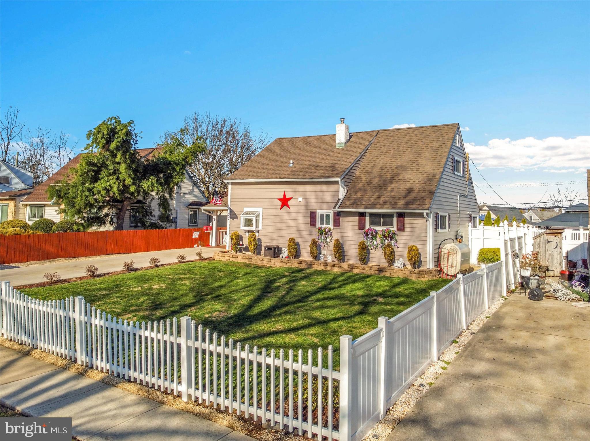 HOLLY HILL - Residential