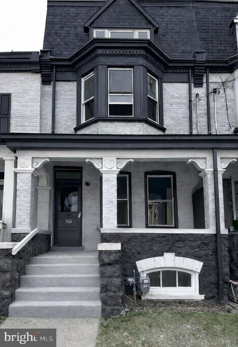 218 E ROSS STREET LANCASTER PA 17602