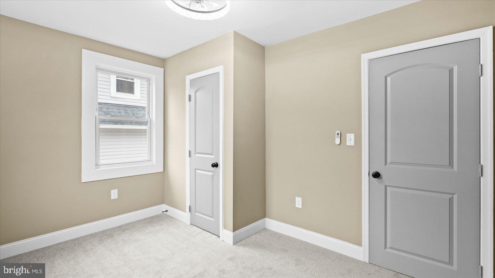 PARK CIRCLE - Residential