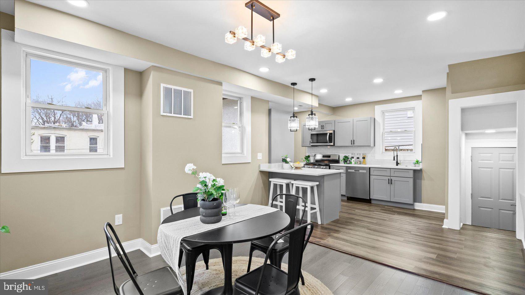 PARK CIRCLE - Residential