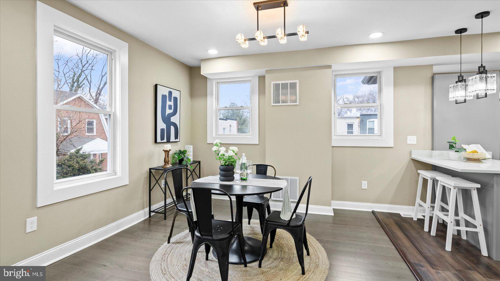 PARK CIRCLE - Residential