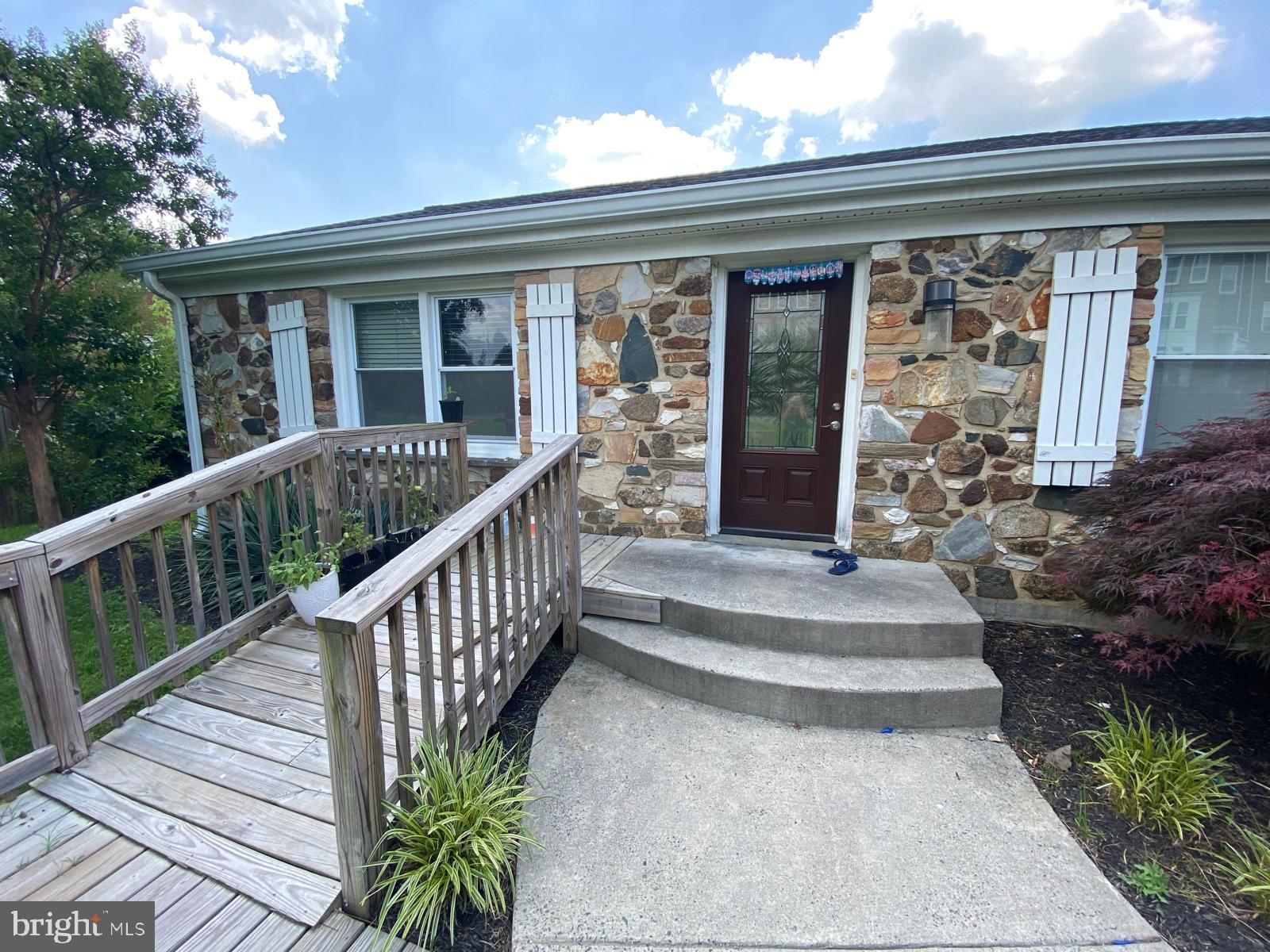 VALLEY VISTA - Residential Lease