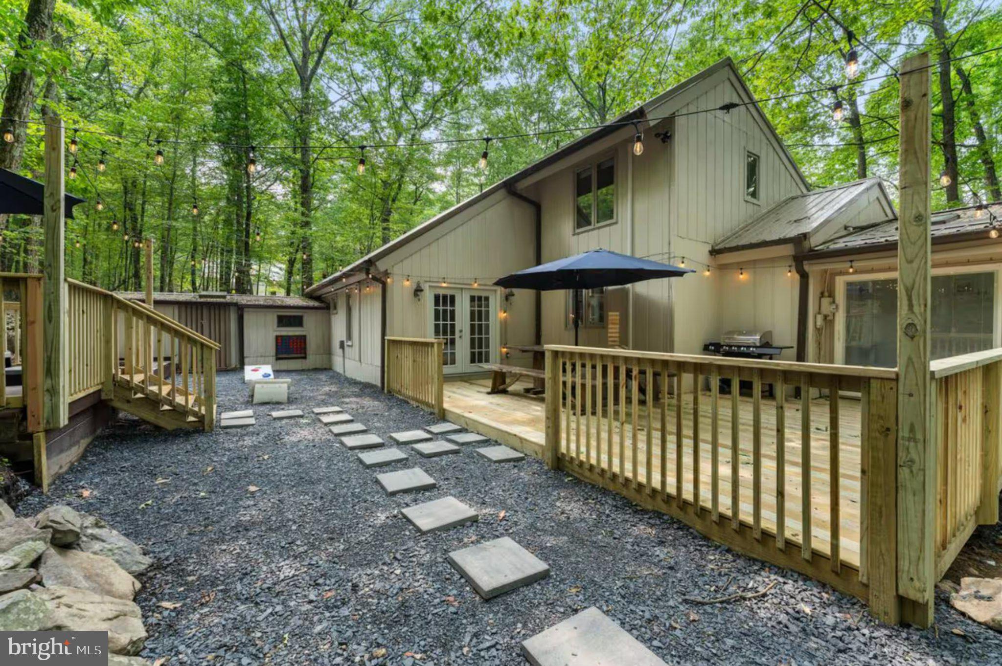 1157 KENSINGTON DRIVE