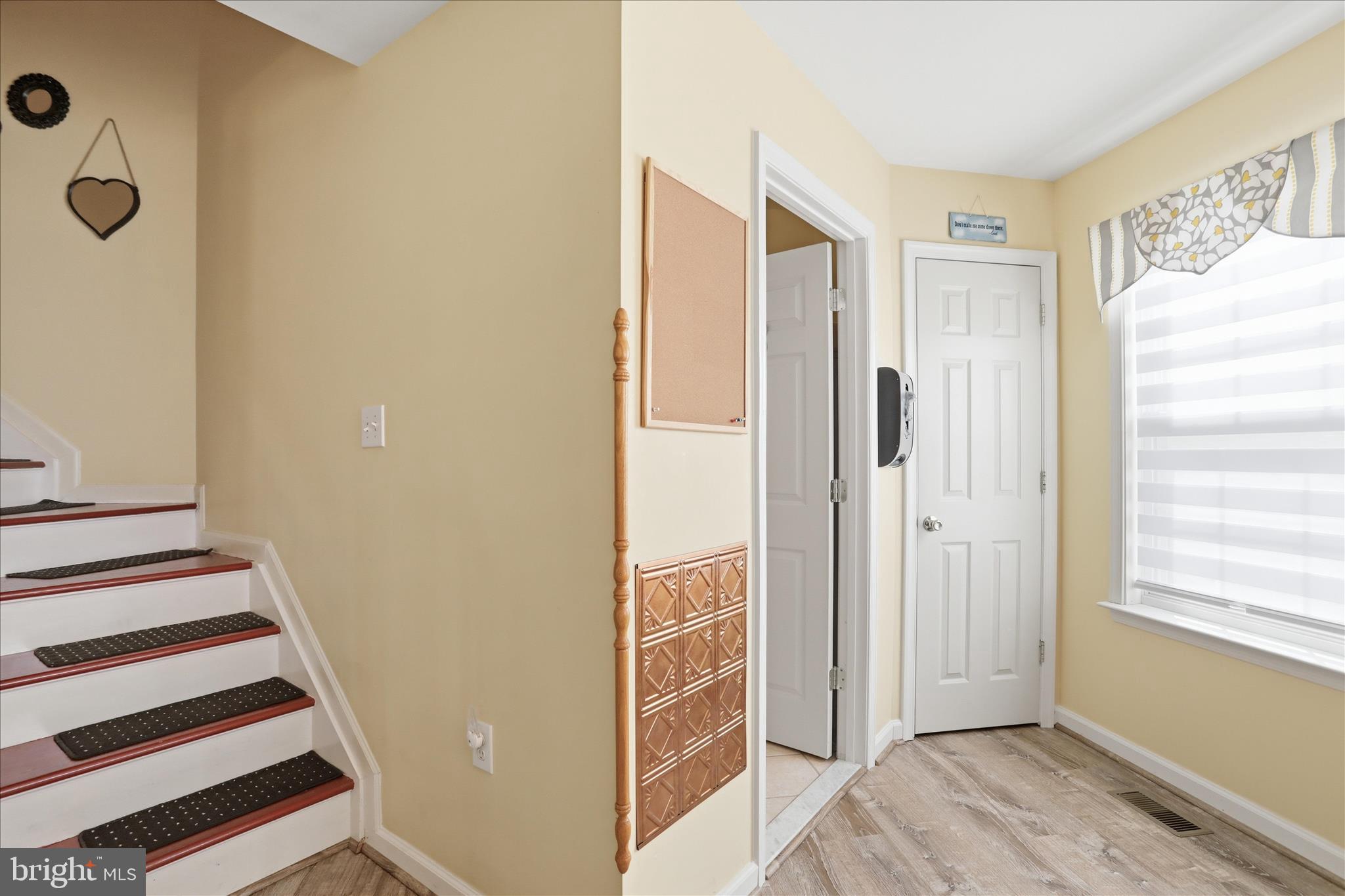 LAUREL RIDGE - Residential