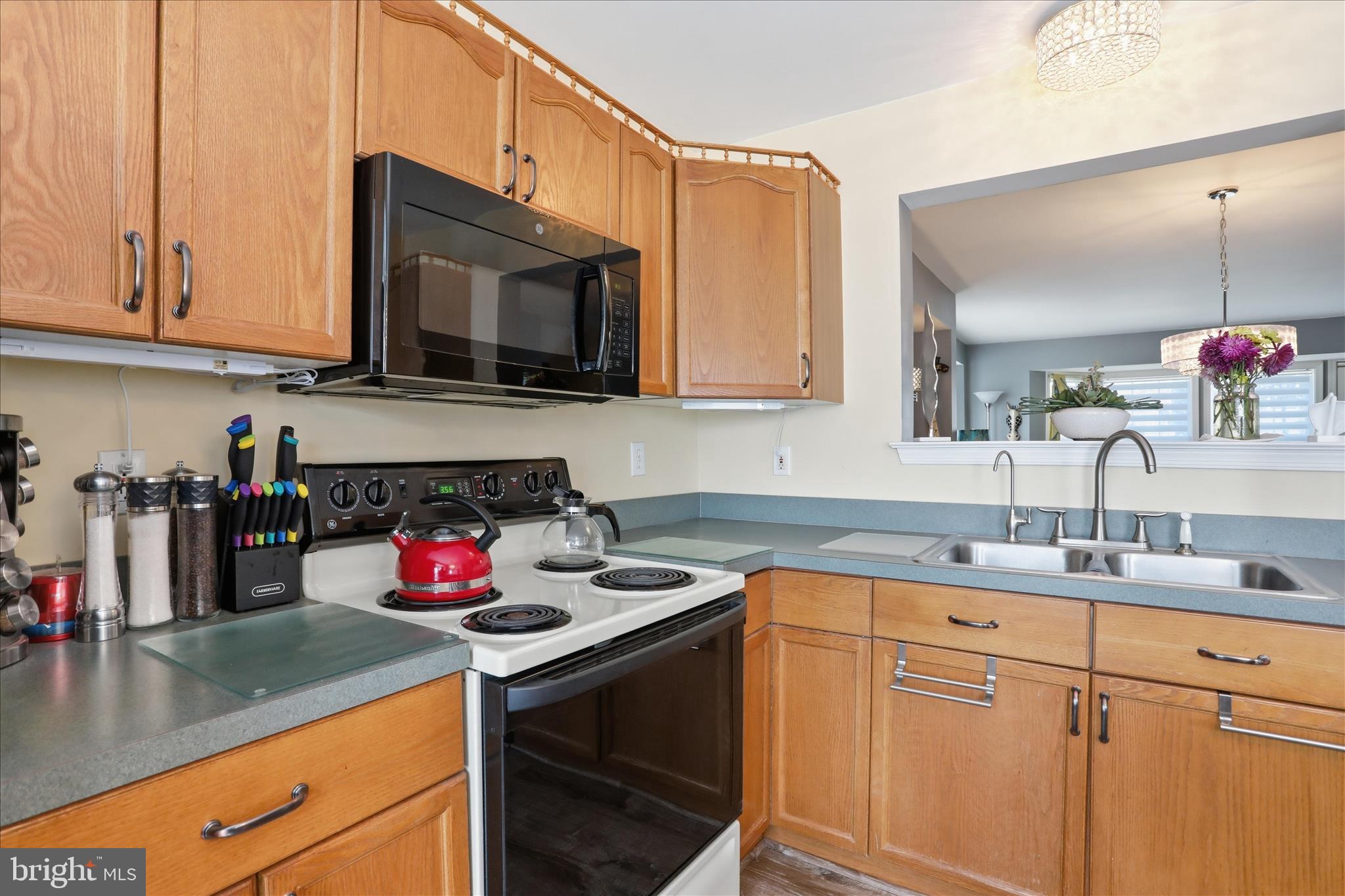 LAUREL RIDGE - Residential