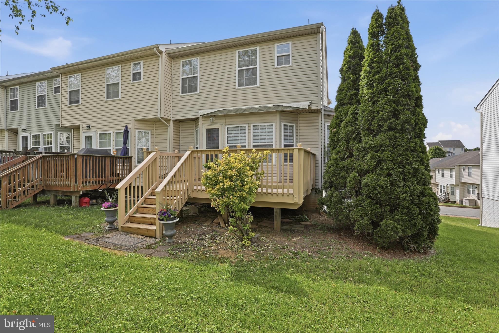 LAUREL RIDGE - Residential