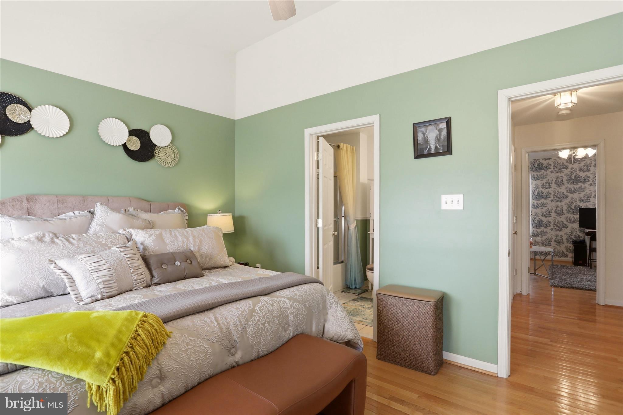 LAUREL RIDGE - Residential