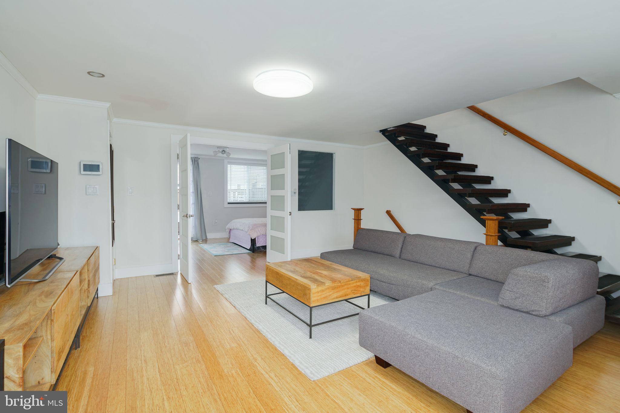 WEST PASSYUNK - Residential