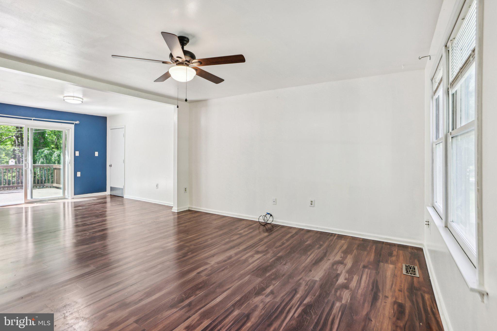 SANFORD SHORES - Residential