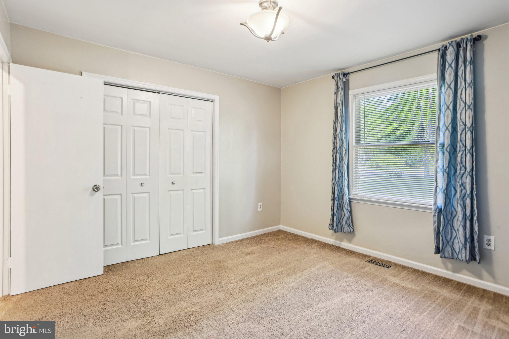 SANFORD SHORES - Residential